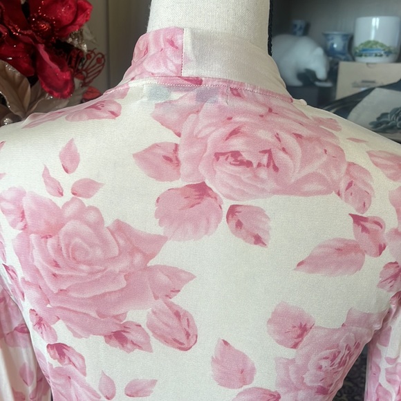 Banana Republic Pink Rose Blouse with front Tie - Picture 10 of 14